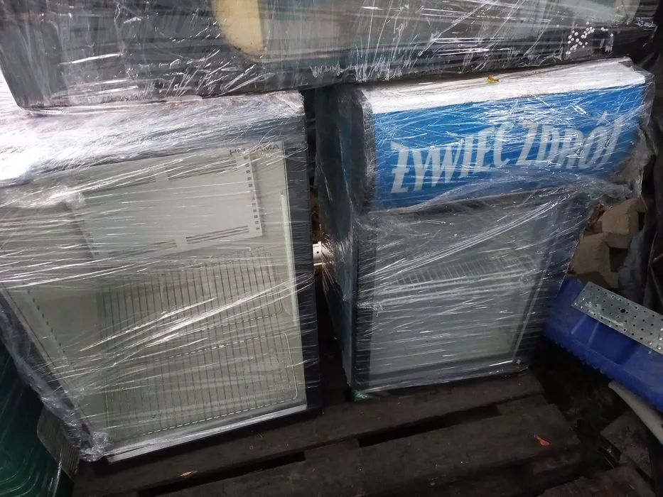 Najlepsze lodówki na napoje: Wybierz idealny model dla swojego lokalu