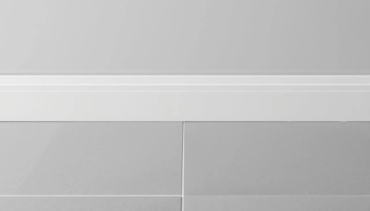 Jak dobrać listwy przypodłogowe do szarych płytek: skuteczne porady