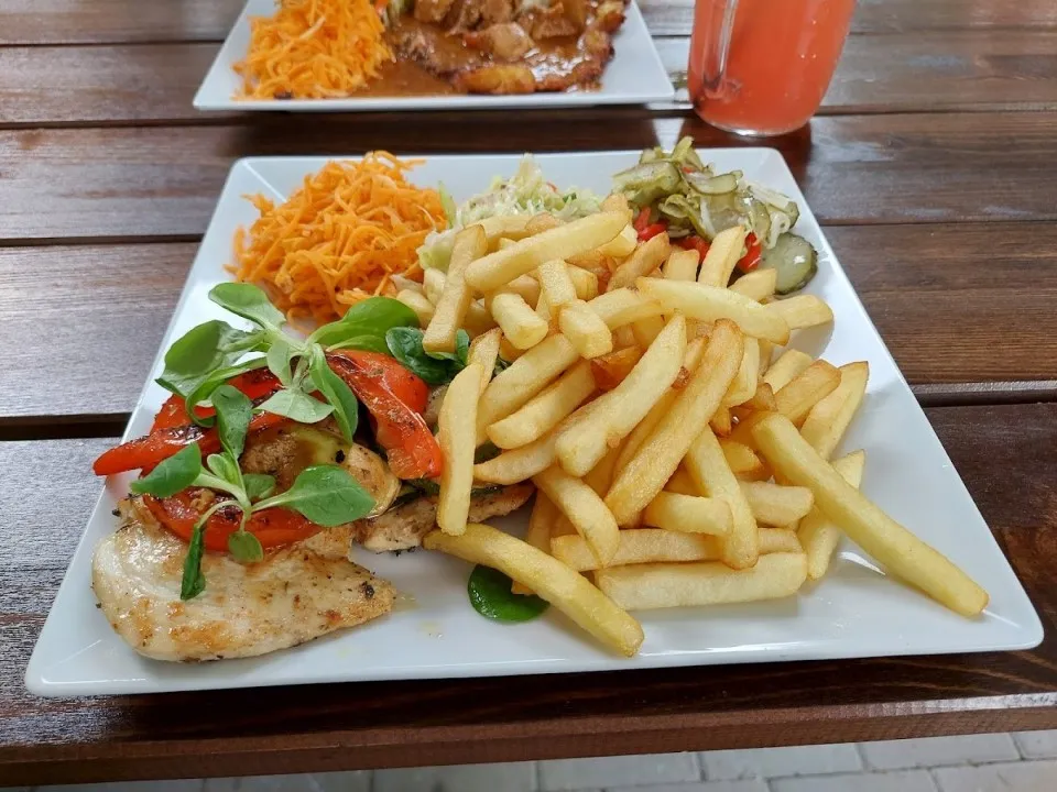 Co zjeść w Karpaczu? Najlepsze lokalne potrawy, które musisz spróbować