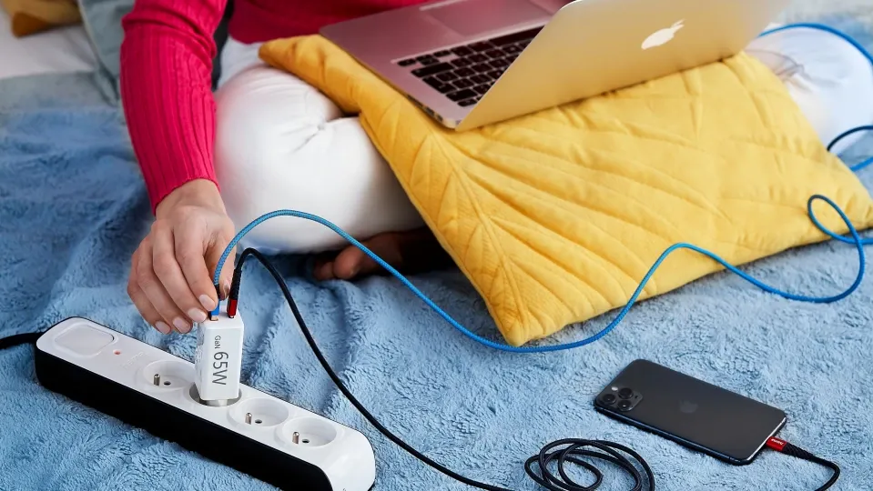 Jak podłączyć telefon do laptopa - proste sposoby na łatwe połączenie