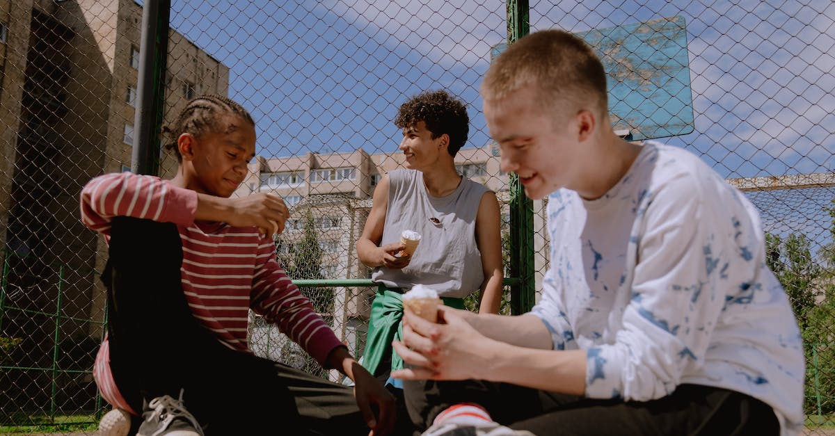 Pierwszy Raz - świeży nowy serial młodzieżowy z 2023 roku. Recenzja