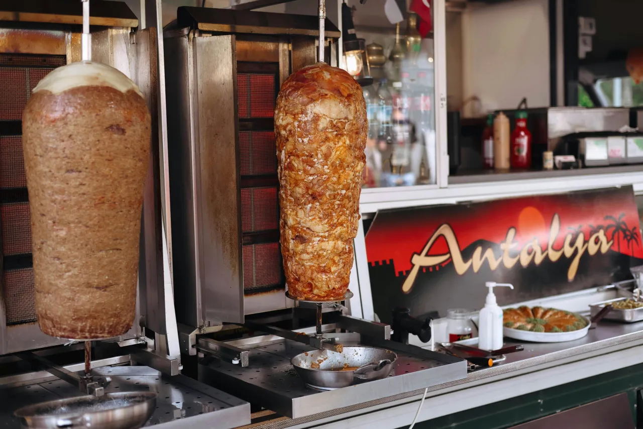 Mięso na kebab 1 kg: Jaki wybrać i gdzie kupić? Mięso na kebab 1 kg: Jaki wybrać i gdzie kupić?
