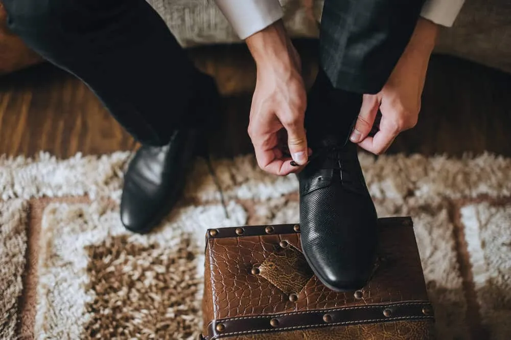Idealne buty ślubne męskie: Fasony, kolory, komfort. Porady eksperta