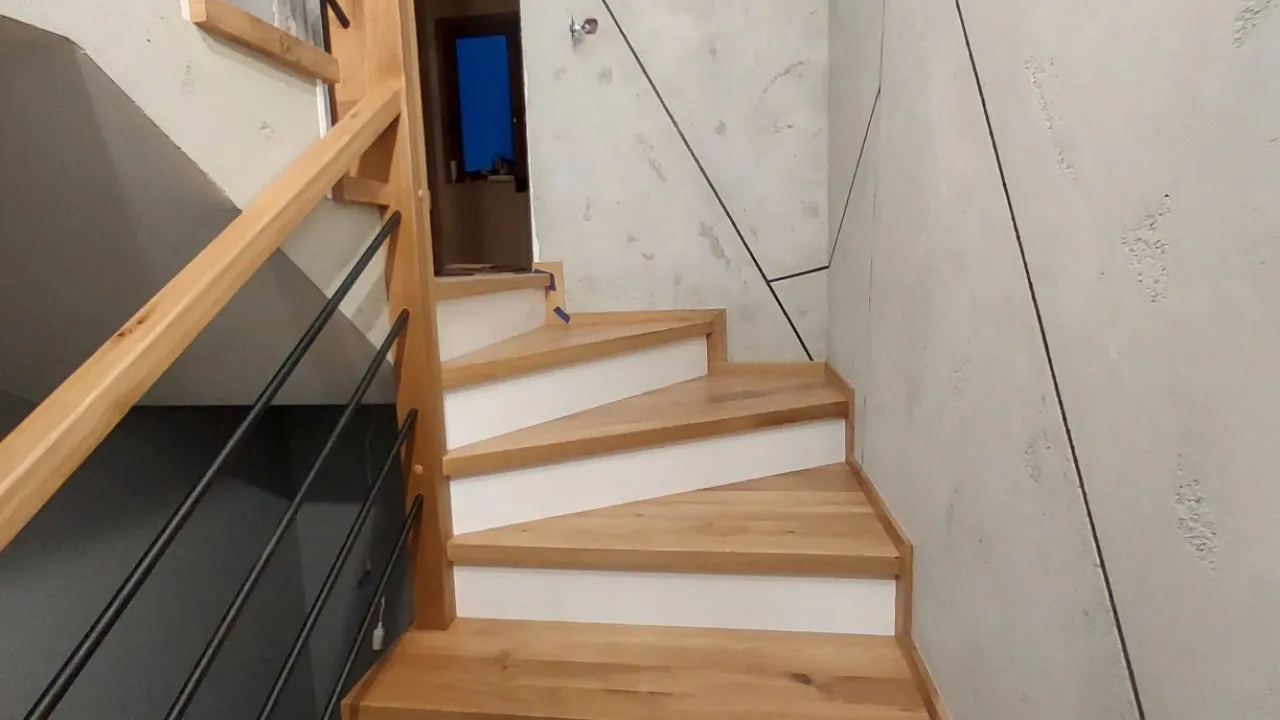 Schody zabiegowe betonowe: 5 stylowych wykończeń na każdy gust