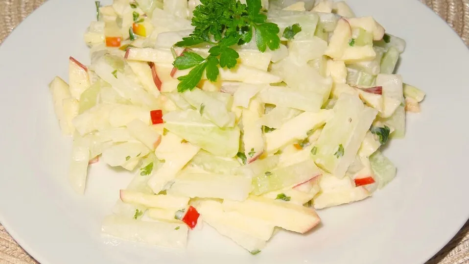 Kohlrabi-Salat: Knackige Rezepte & einfache Zubereitungstipps