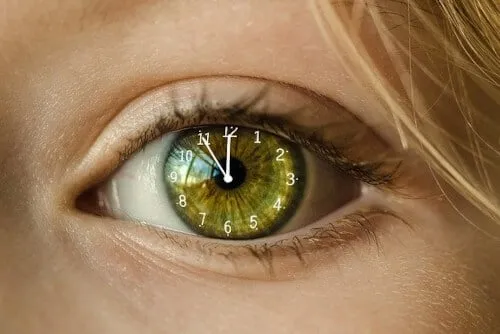 Ile godzin nosić soczewki? Bezpieczny czas i zasady wymiany