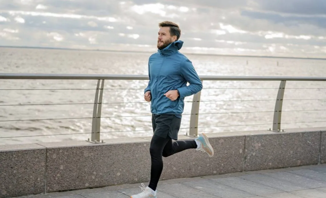 Jak się ubrać na bieganie 15 stopni, aby uniknąć dyskomfortu? Jak się ubrać na bieganie 15 stopni, aby uniknąć dyskomfortu?