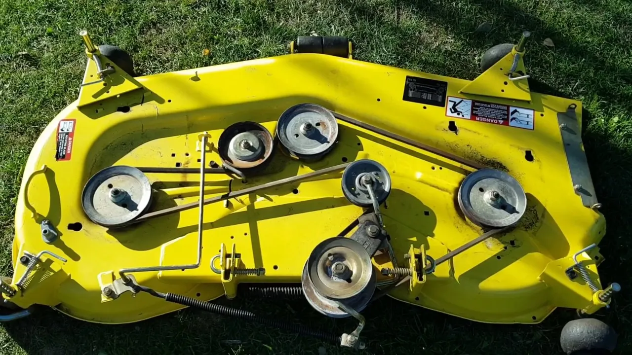 Jak czyścić kosisko w traktorku, aby uniknąć kosztownych napraw