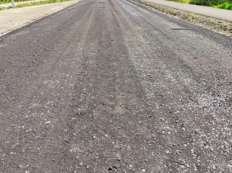 Jak wykonać podjazd z tłucznia - proste kroki, które musisz znać