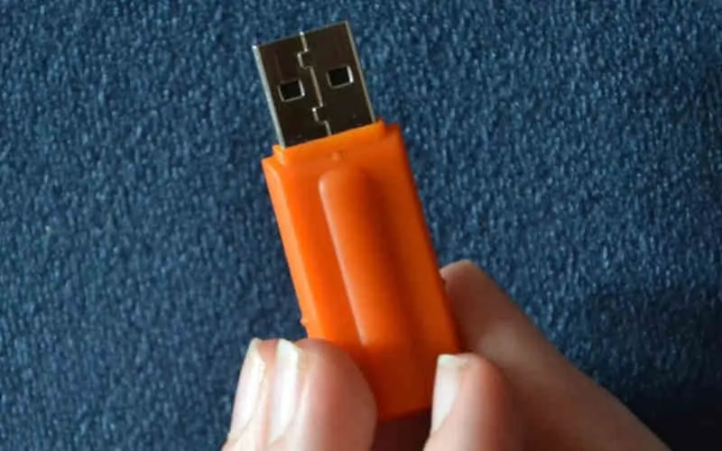 Czy formatowanie pendrive usuwa dane? Sprawdź, co musisz wiedzieć