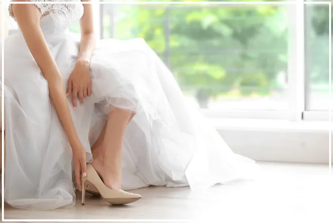 Jakie buty do białej sukni ślubnej, aby uniknąć niewygody i stylu?