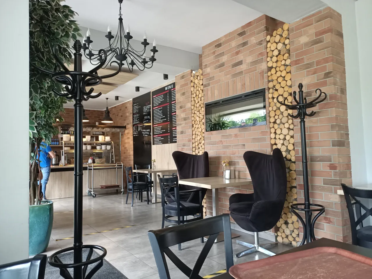 Gdzie zjeść w Tomaszowie Mazowieckim? Odkryj najlepsze restauracje