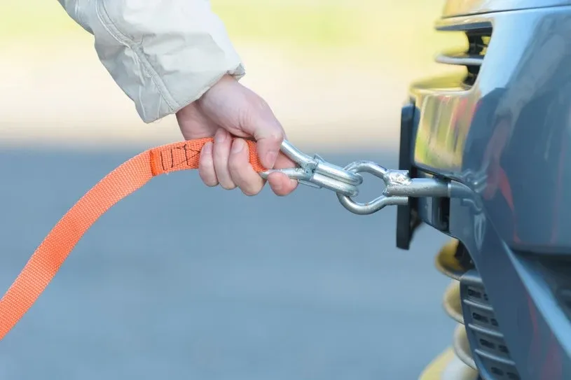 Jak się holuje auto - uniknij najczęstszych błędów i zagrożeń