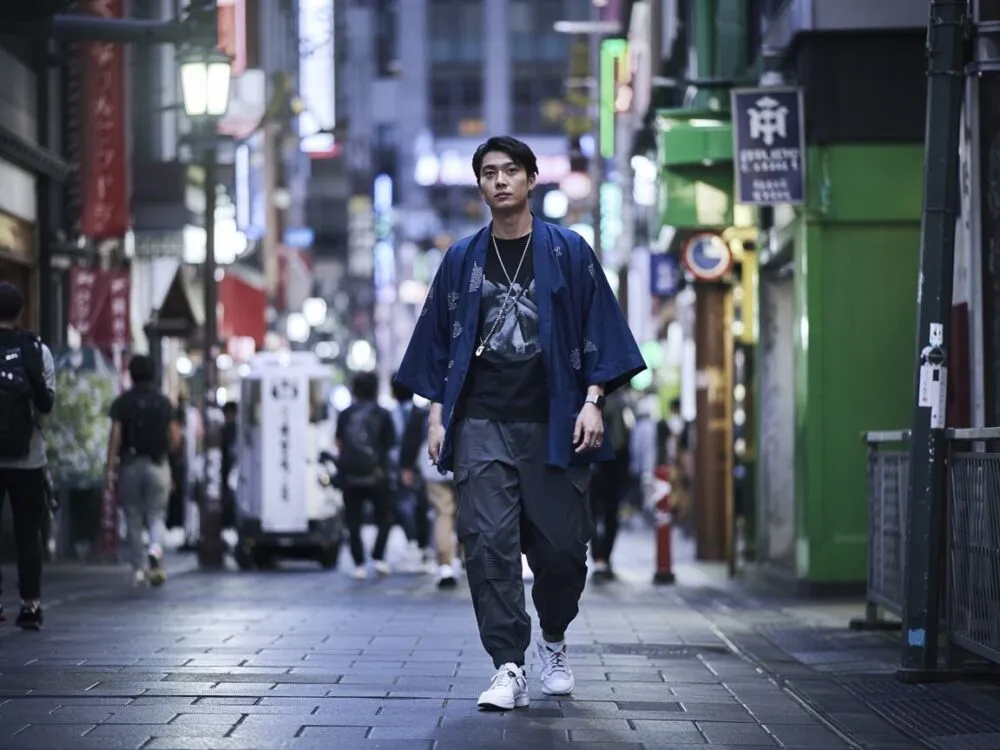 Festiwalowe stylizacje dla facetów: Modowy przewodnik bez wpadek