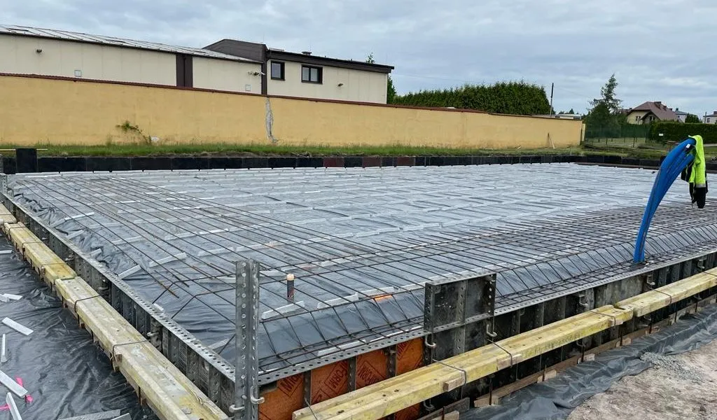 Jak prawidłowo wiązać zbrojenia? Praktyczne porady i typowe błędy do uniknięcia