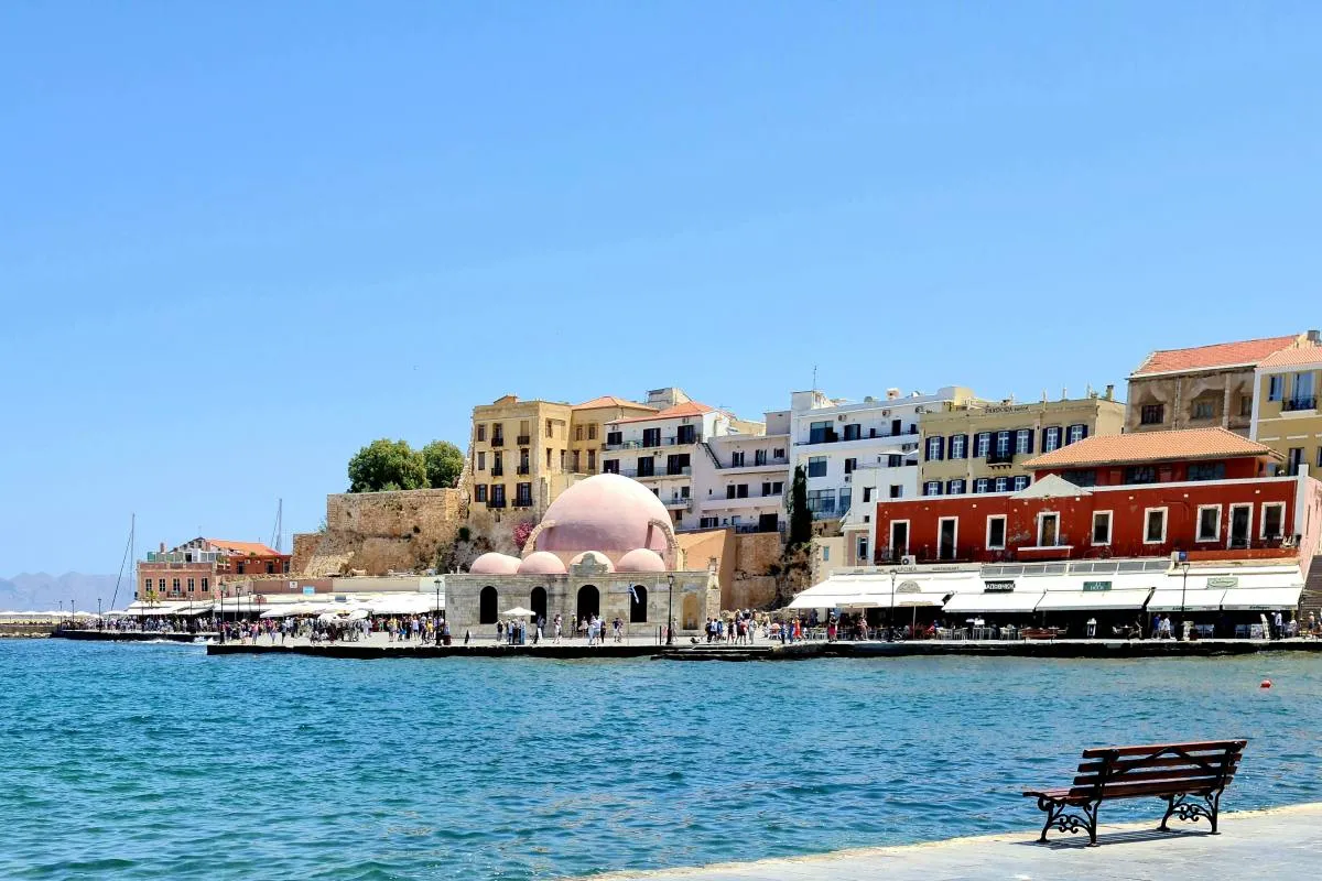 Rejs po Morzu Śródziemnym - ile kosztuje i jak zaplanować budżet?