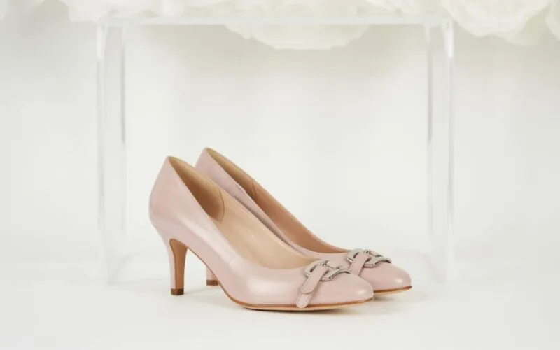 Wysokie obcasy: ile cm? Klasyfikacja, komfort i trendy