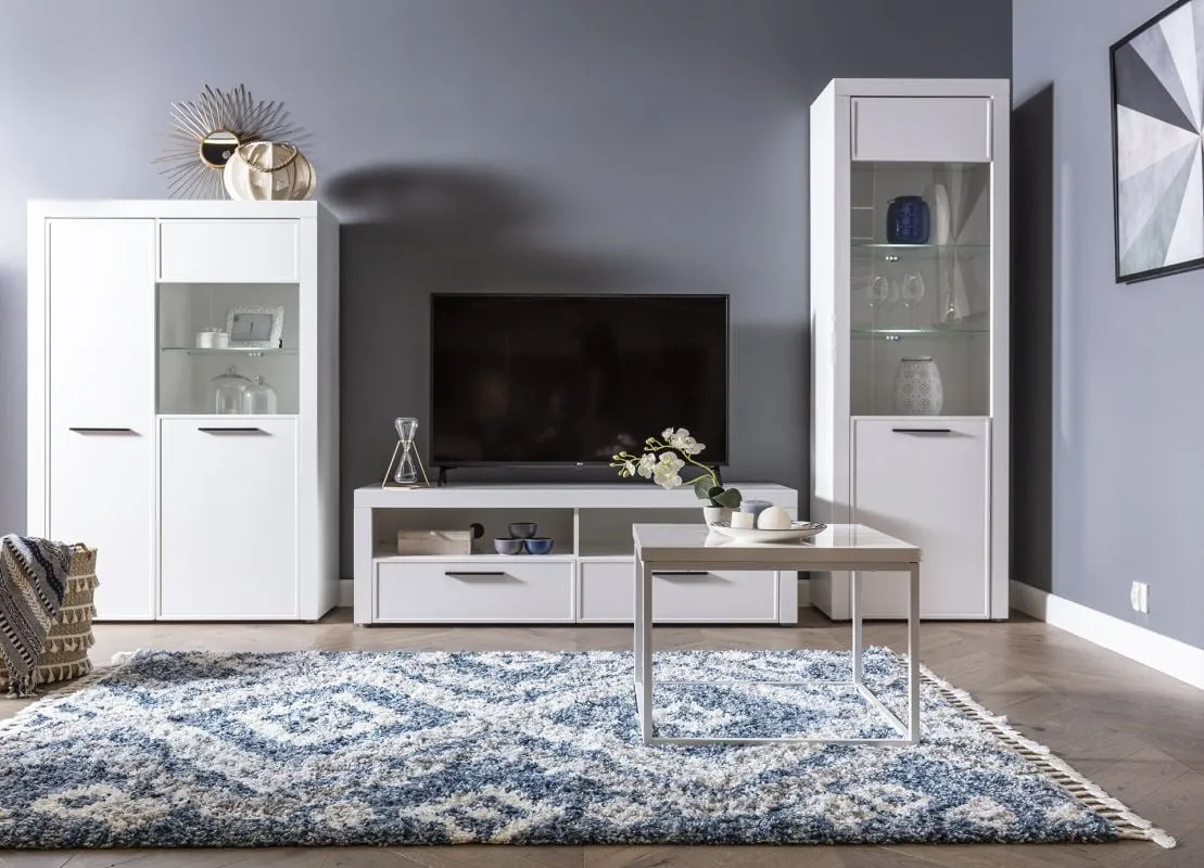 Jakie panele do białych mebli i szarych ścian wybrać, aby zyskać styl?