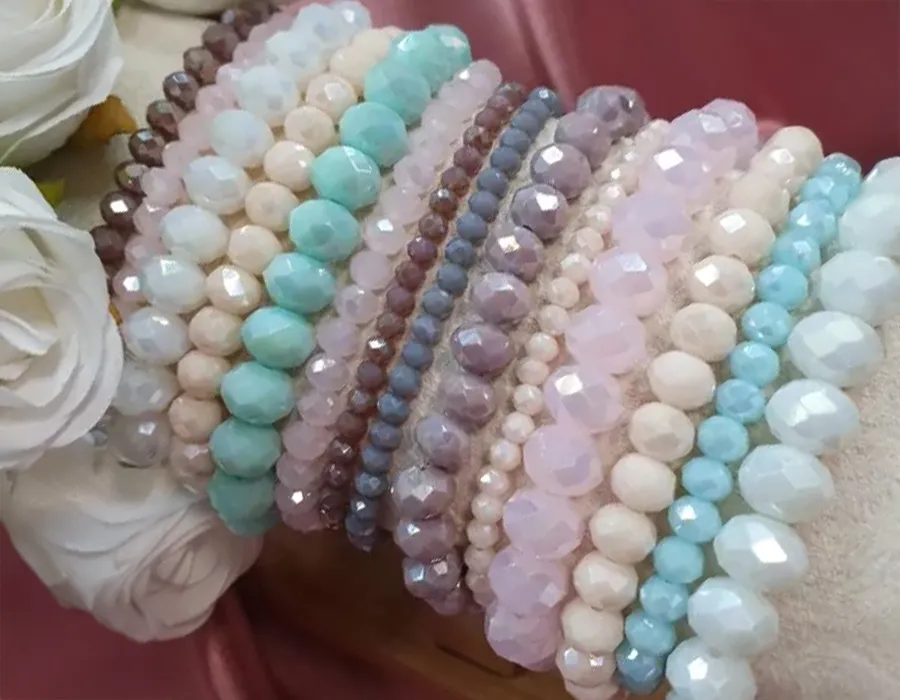 Jak zakończyć bransoletkę z koralików, aby była trwała i estetyczna