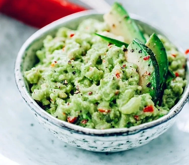 Guacamole do czego - odkryj najlepsze potrawy i przekąski z guacamole