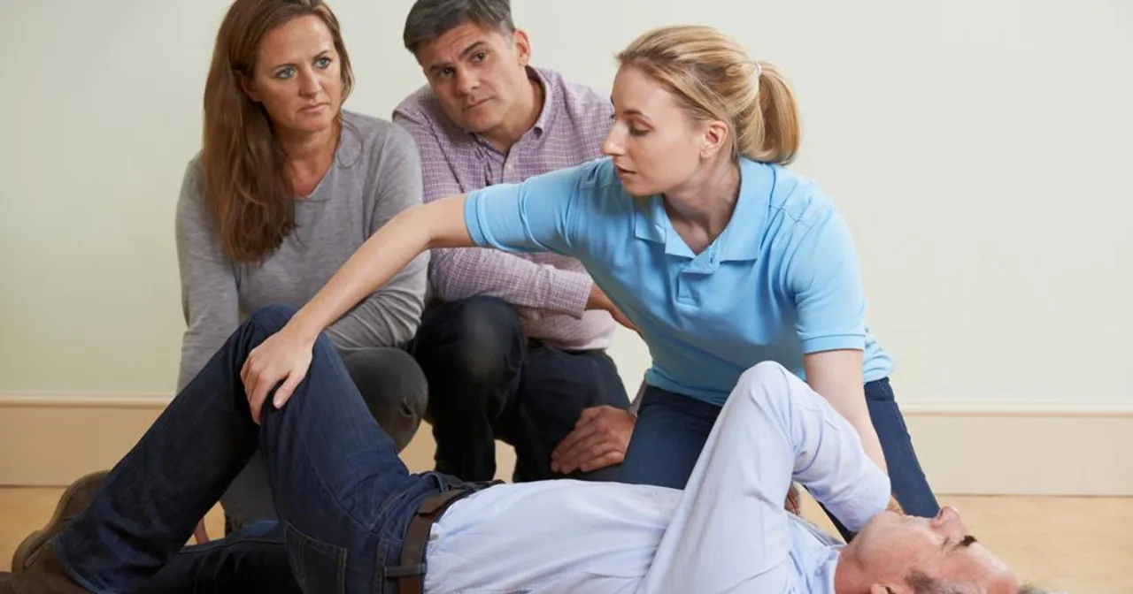 Pierwsza pomoc ile wdechów – kluczowe informacje o RKO dla każdego