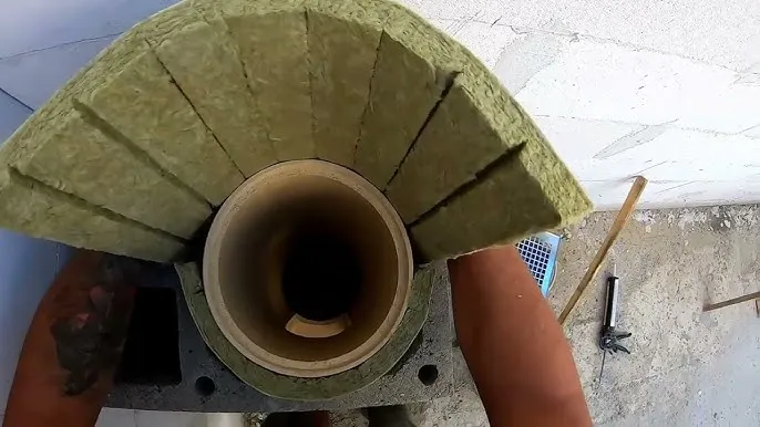 Jak wymurować komin: kluczowe wskazówki i najczęstsze błędy