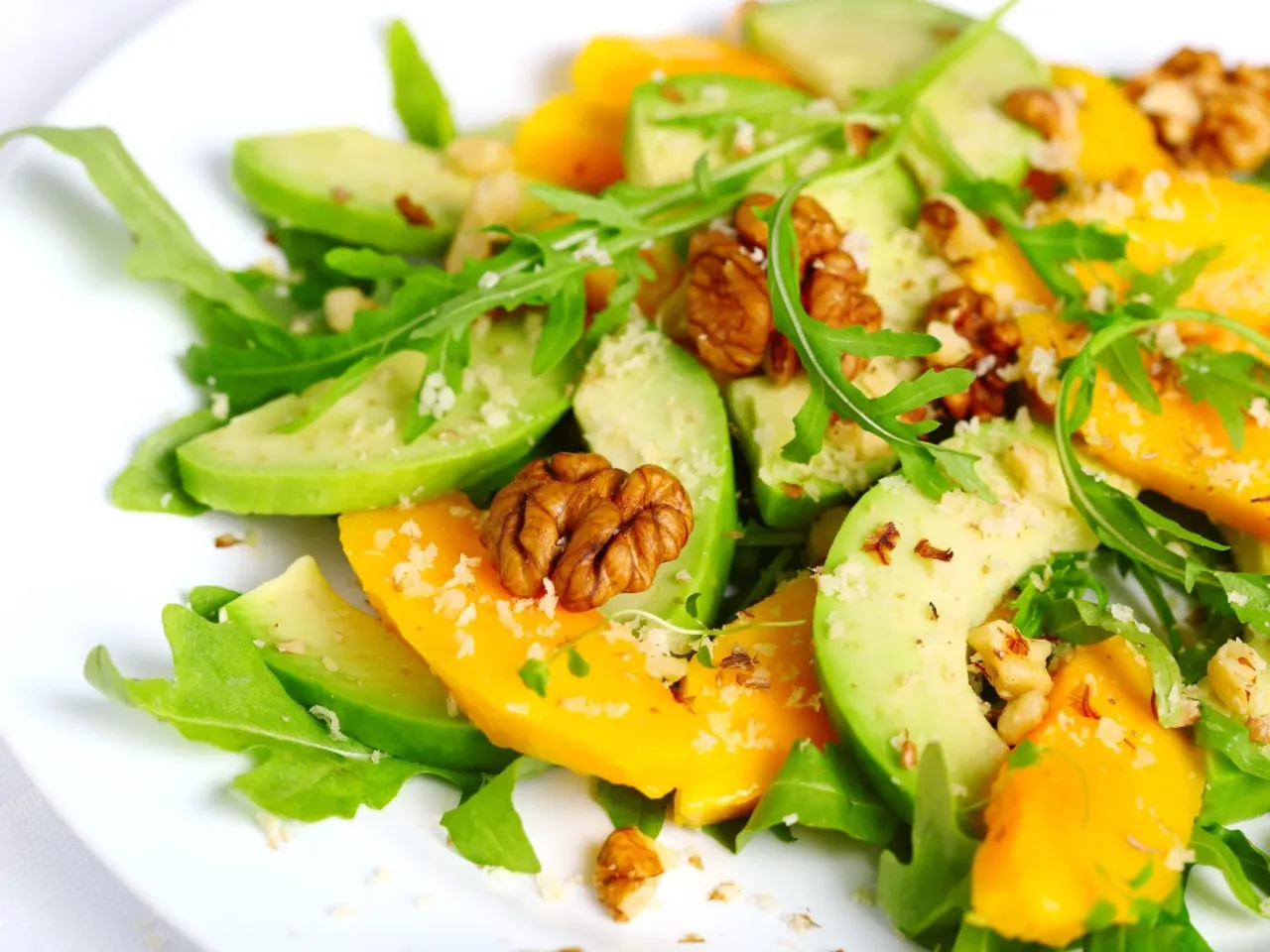 Jak zrobić sałatkę z awokado w 10 minut - prosta i smaczna receptura