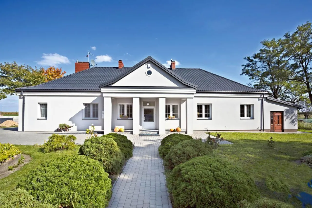 Jak unowocześnić elewację domu i zwiększyć jej wartość oraz komfort