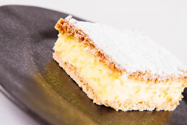 Ile kalorii ma napoleonka? Zaskakujące fakty o jej kaloryczności