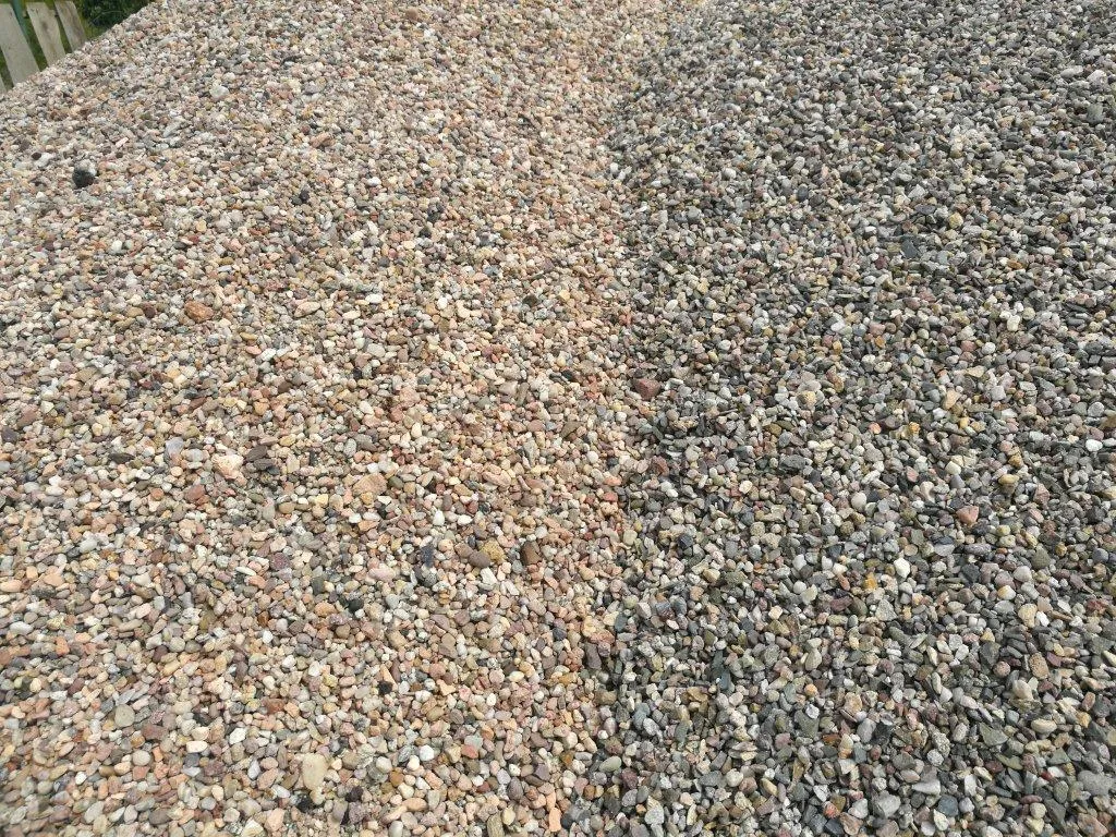 Ile kosztuje tona żwiru płukanego? Sprawdź aktualne ceny i oszczędzaj!