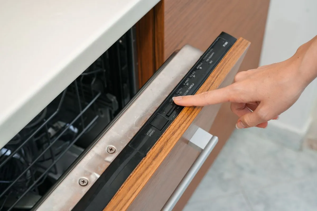 Symbole na zmywarce: Rozszyfruj panel i oszczędzaj