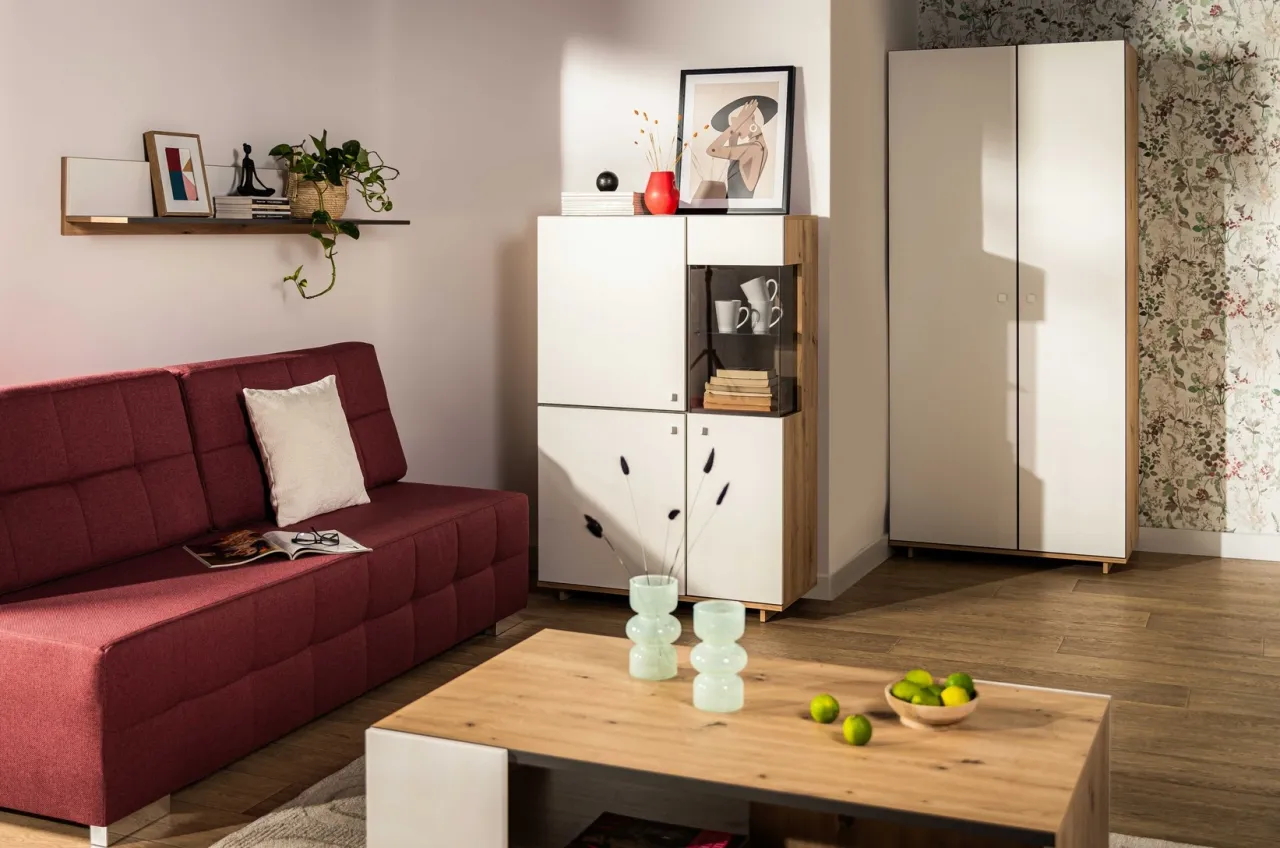 Jak urządzić salon z białymi meblami, aby uniknąć monotonii i stworzyć harmonię