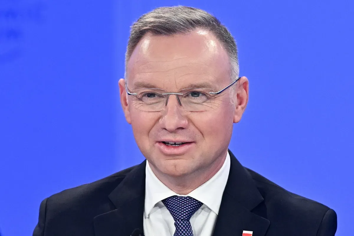 Czy prezydent może rozwiązać senat? Poznaj ograniczenia i zasady