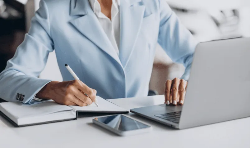 Ile wynosi taksa notarialna? Sprawdź, jak uniknąć wysokich kosztów