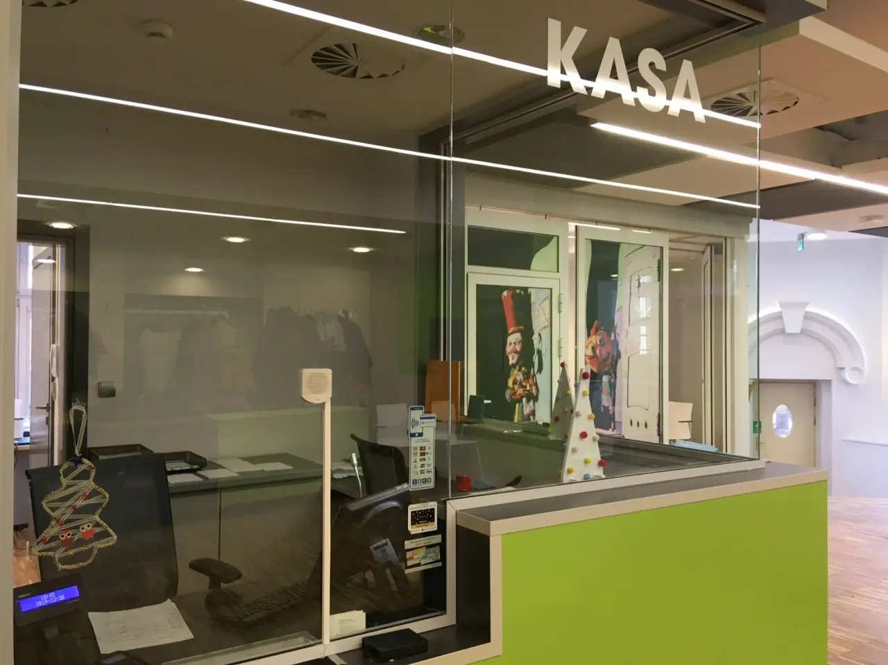 Ceny biletów do teatrów w Warszawie: ile kosztuje kultura?