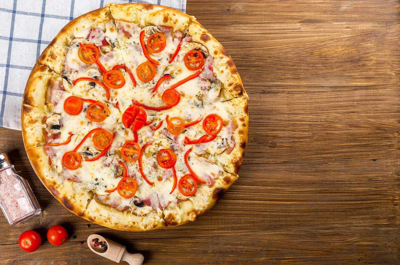 Mielno - gdzie zjeść? Od ryby po pizzę, na każdą kieszeń!