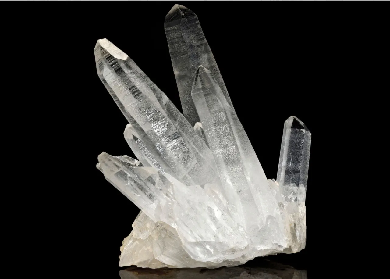 Kamienie czakry: Odkryj ich moc i zastosowanie w praktykach duchowych