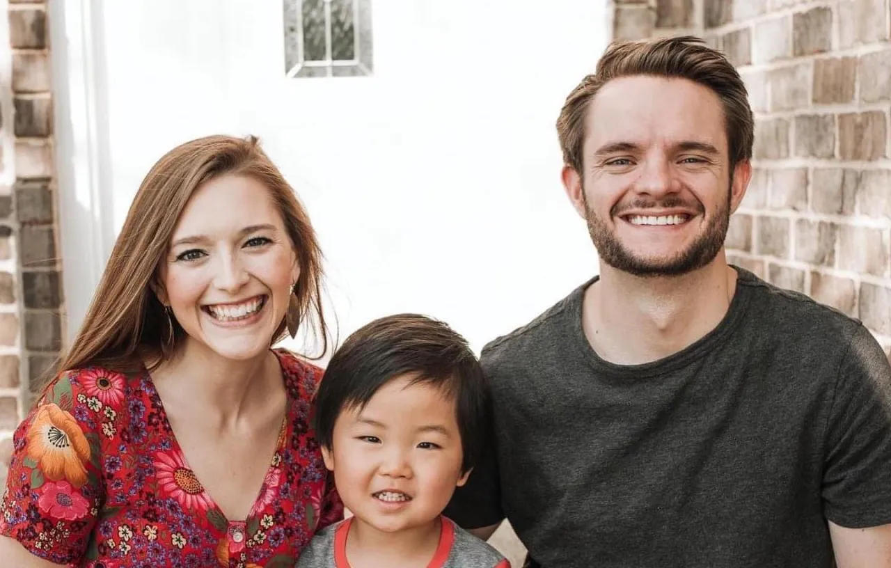 Ile pieniędzy przysługuje przy adopcji dziecka? Sprawdź wsparcie finansowe