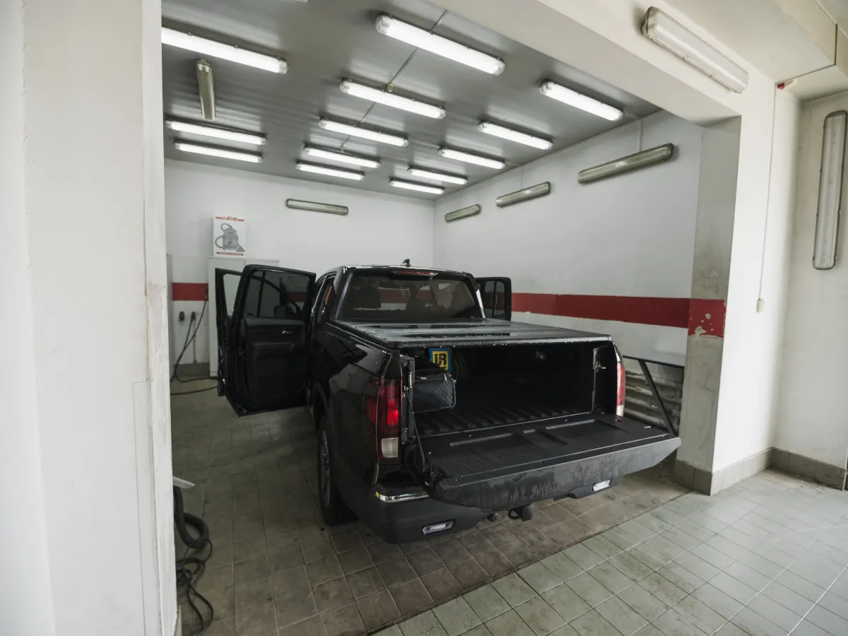 Jakie oświetlenie do warsztatu - uniknij najczęstszych błędów