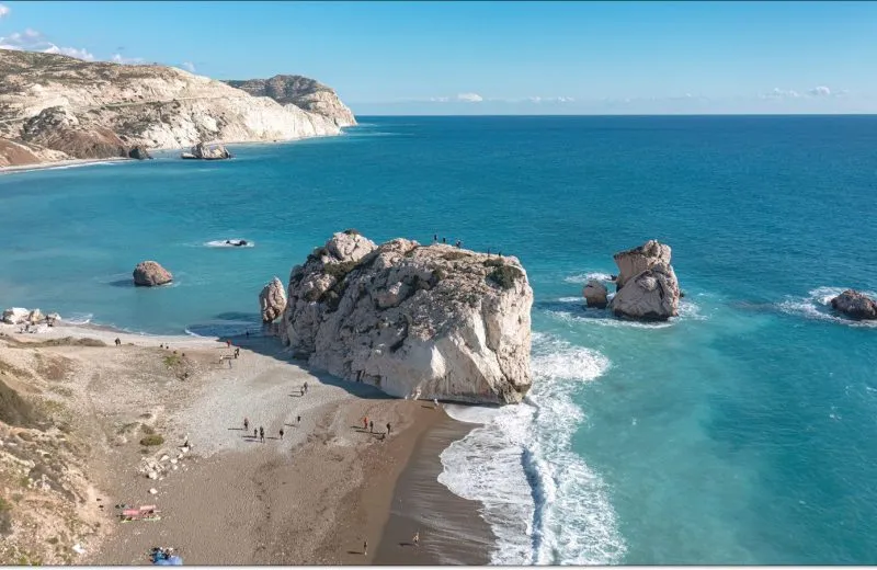 Cypr z paszportem czy bez? Sprawdź, co musisz wiedzieć przed podróżą