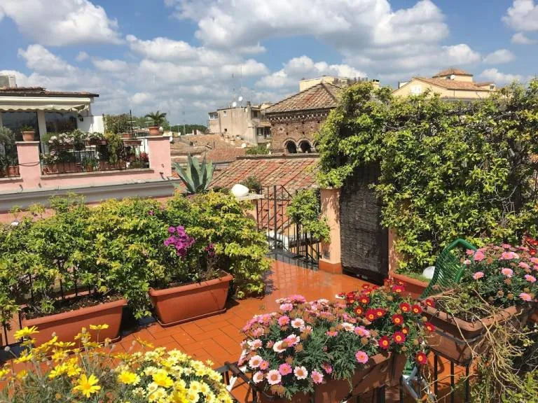 Gdzie nocować i najlepsze opcje zakwaterowania w Rzymie