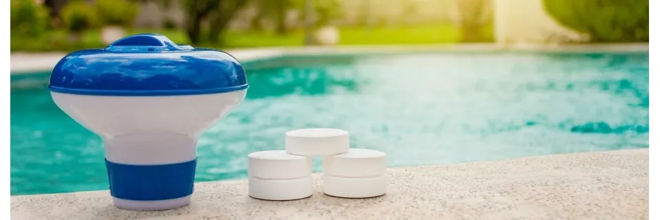 Jaka chemia do basenu? Poradnik: Czysta i bezpieczna woda krok po kroku