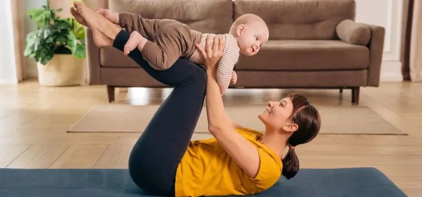 Powrót do formy po porodzie: Kiedy i jak bezpiecznie zacząć ćwiczyć?
