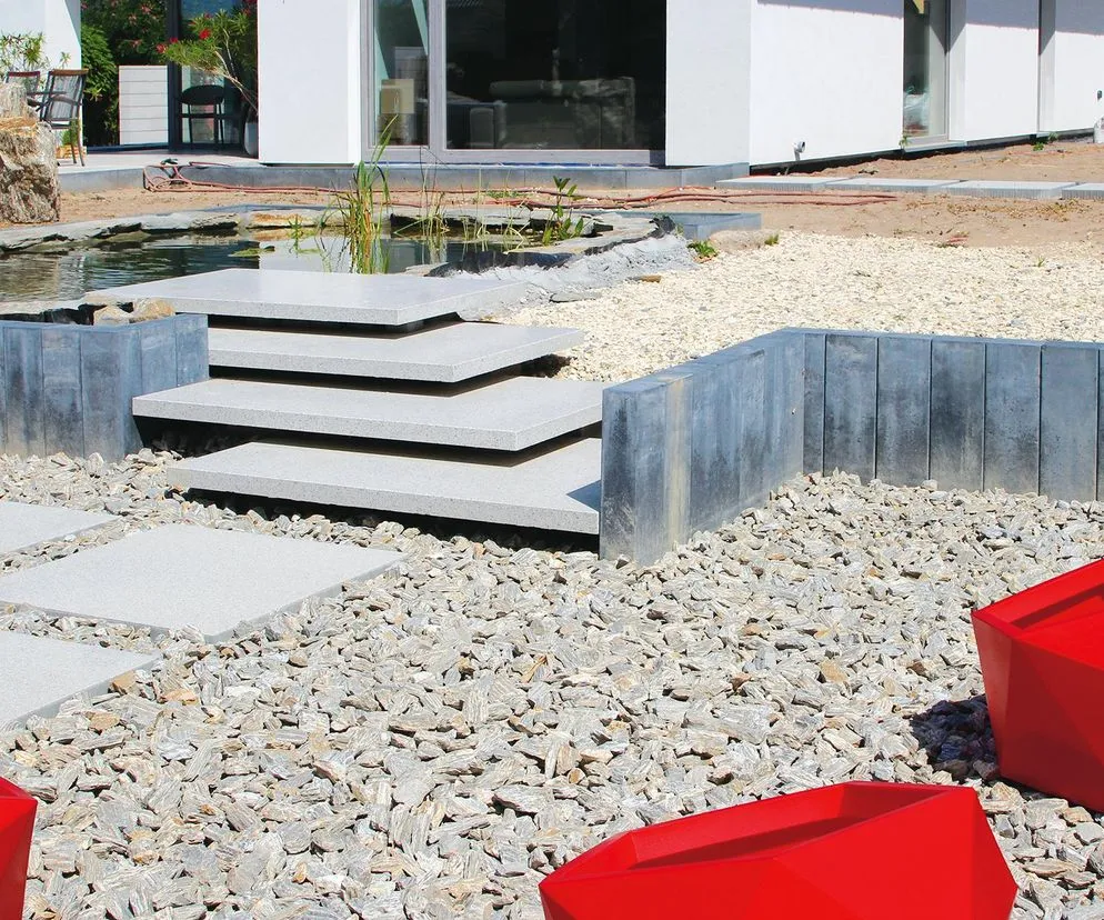 Jakie schody wejściowe do domu wybrać, by uniknąć problemów?