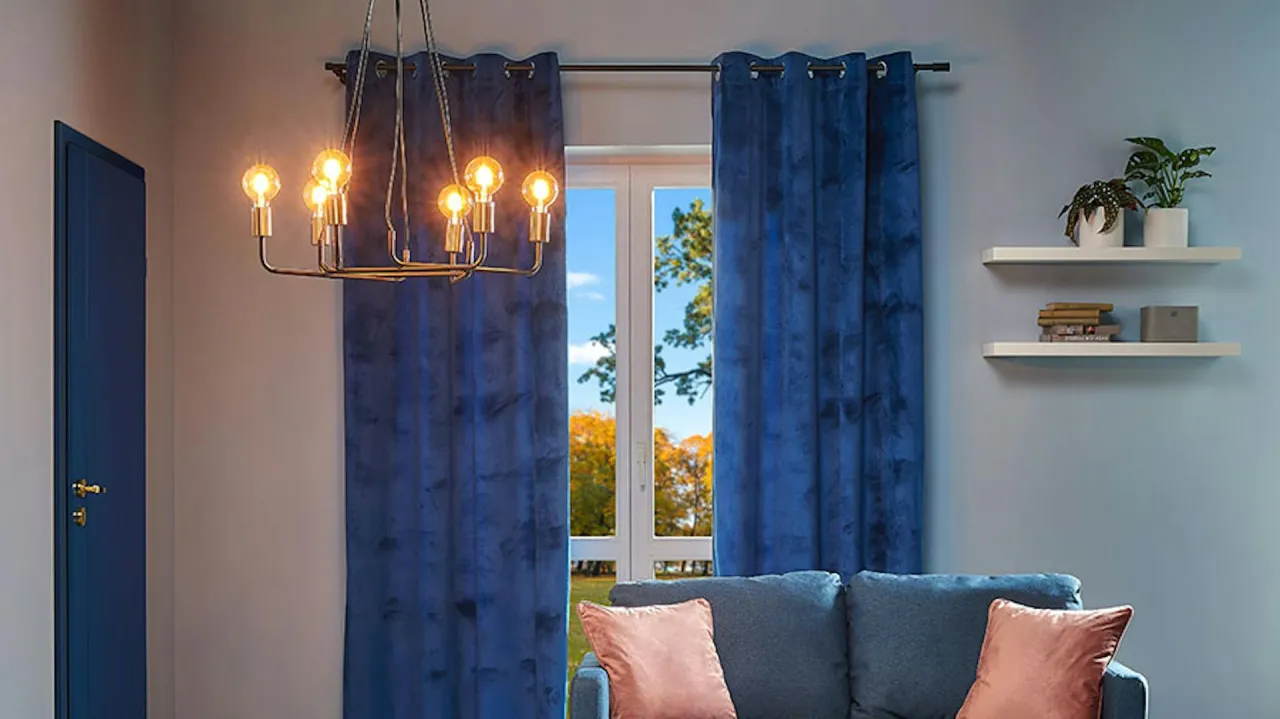 Klasyczny żyrandol do salonu: Jak wybrać idealny?