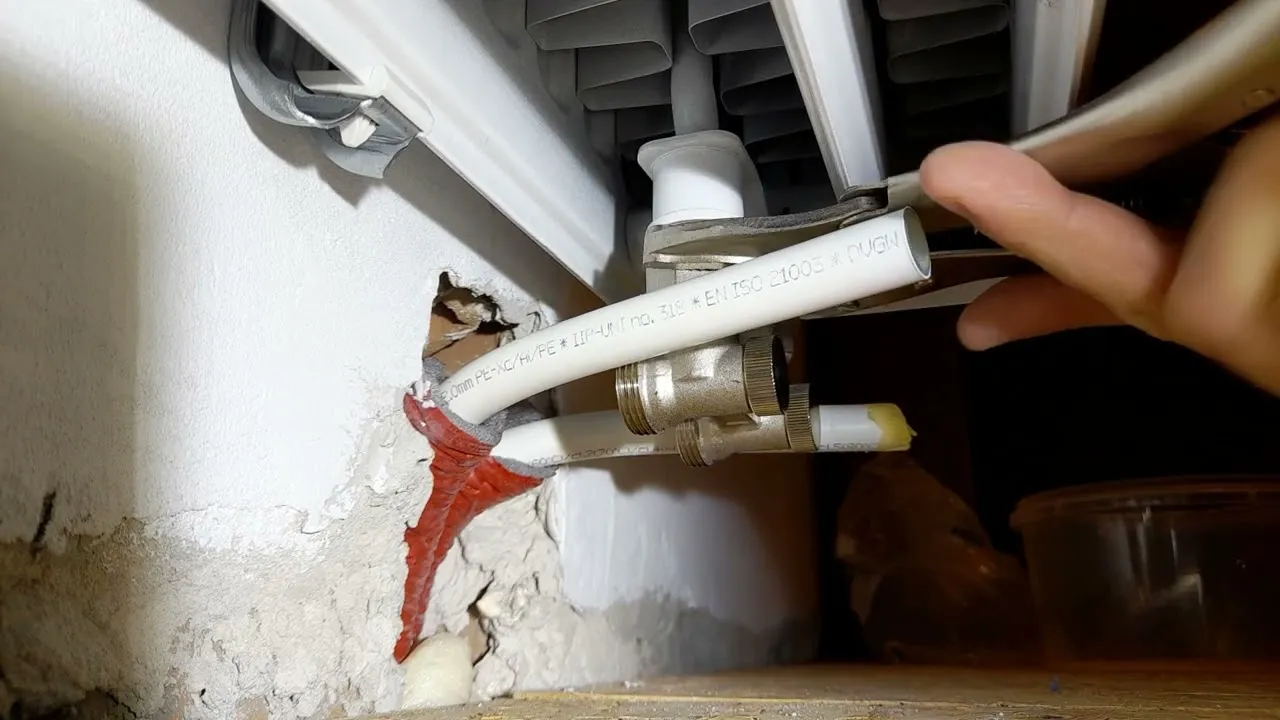 Jak podłączyć dodatkowy grzejnik do grzejnika - bezpieczne kroki instalacji