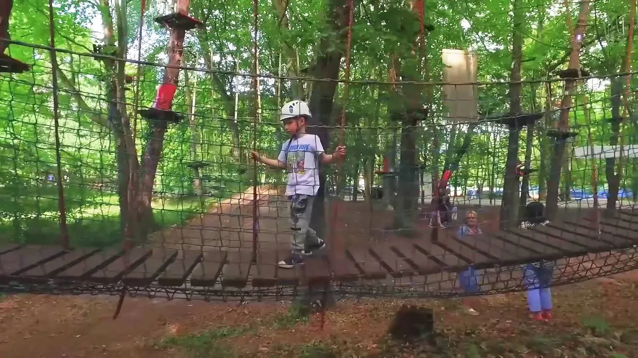 Park linowy Świnoujście: atrakcje dla całej rodziny i opinie