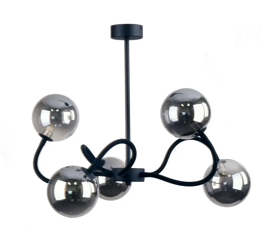 Jak zamontować żyrandol do sufitu - proste kroki, by uniknąć błędów