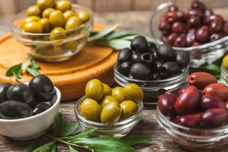 Co warto przywieźć z Czarnogóry? Odkryj unikalne pamiątki i smaki