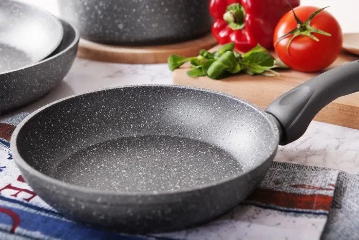 Jaką patelnię do paelli wybrać? Odkryj najlepsze opcje i porady
